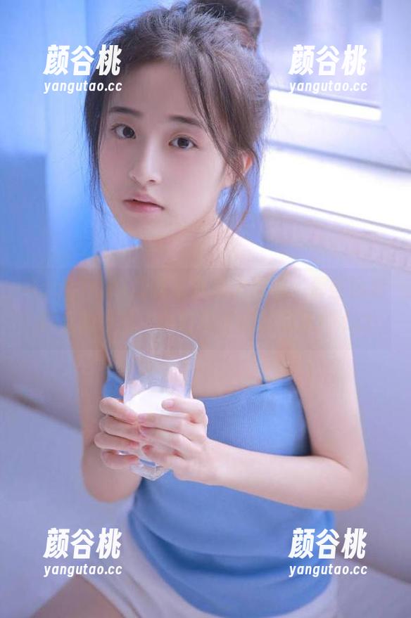 Asagiriai最新写真集大揭秘：那些短裤背后的故事，绝对超乎你的想象！.txt
