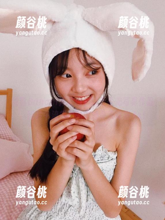 体验Bangni邦尼约尔的无圣光写真作品，图片中流露出的情感令人动容.txt