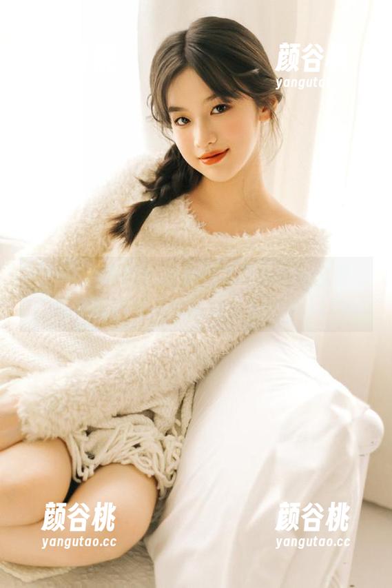 GIRLT果团网 - 钟紫怡牛仔裤写真图册，打破常规的时尚风格令人惊艳.txt