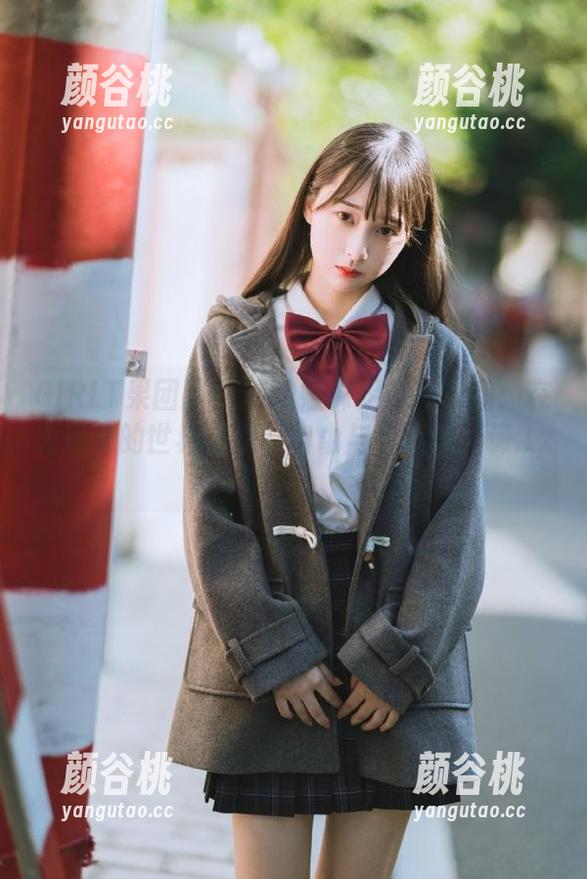 GIRLT果团网 - 陈迪娅裸足系列作品：在无圣光的世界里探寻自由与自然的真谛.txt