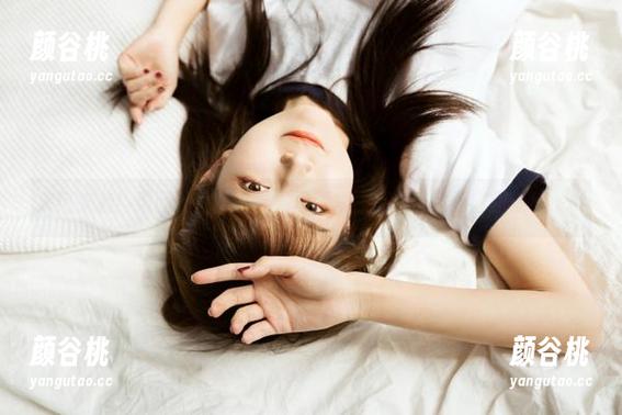 火热来袭！果团网性感小怪兽写真集，资源丰富不容错过！.txt
