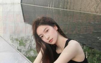IMiss爱蜜社 – 江欢欢fon最新泳衣图包，光线与身材的完美结合让人直呼“太赞”！.txt