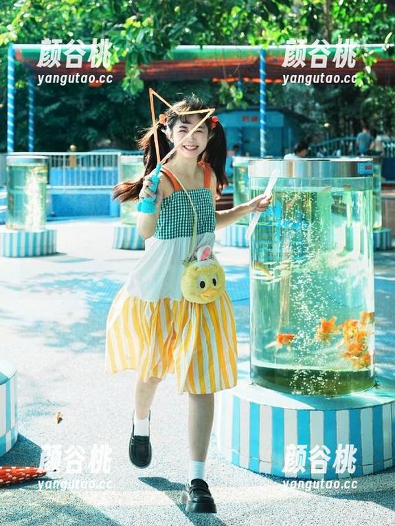 ISS山茶摄影 - 作品更新速递：小慧泳衣写真将为你揭开夏日的秘密.txt