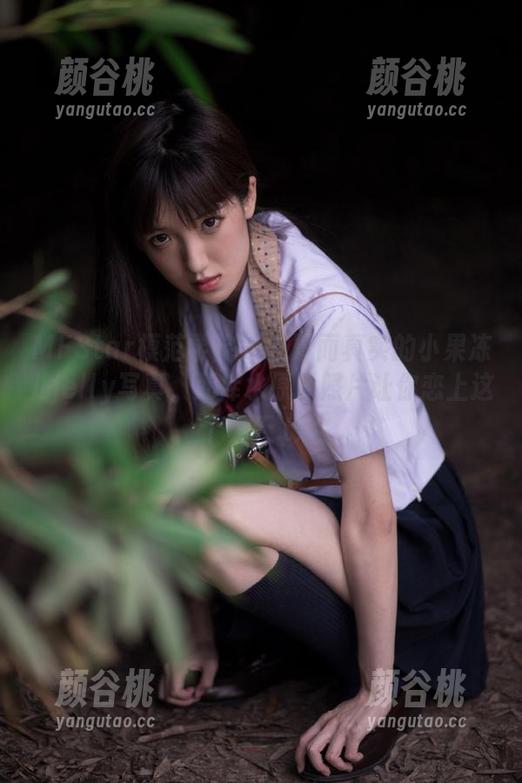 MFStar模范学院 - 细腻而真实的小果冻儿jelly写真，死库水原图照片让你恋上这个夏天.txt