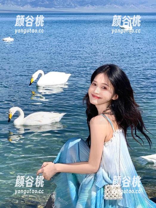 MFStar模范学院 - 一览苏西-susie空姐的写真图片：捕捉空中小姐的自信与优雅瞬间.txt