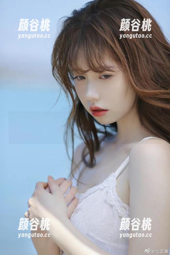 MiStar魅妍社 - 探索无圣光的丽Yovi，油亮图包诠释独特的个人风格.txt