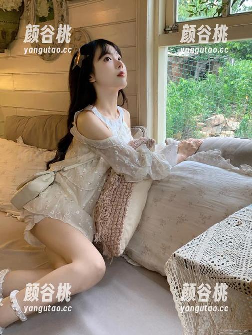 MiStar魅妍社-周小然 MiStar魅妍社 - 畅游周小然的私房吊带风格,原图带你领略独特之美.txt