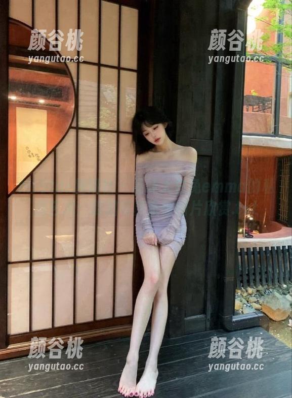 MiStar魅妍社 - 品味大白兔emma的私房艺术：御姐写真系列图片欣赏.txt