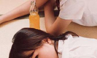 MiStar魅妍社 – 王婉悠Queen私房写真：泳池中的阳光与水珠交织.txt