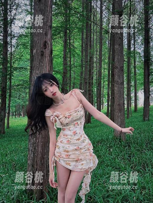 MiiTao蜜桃社 - 探索Cris_卓娅祺的粉色风情，原图与图集谱写属于她的浪漫故事.txt
