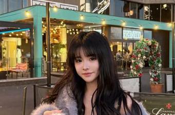 MiiTao蜜桃社 – 蜜蕊Mary亲自演绎的白裙魅力，全套作品让你感受到她的独特气质.txt