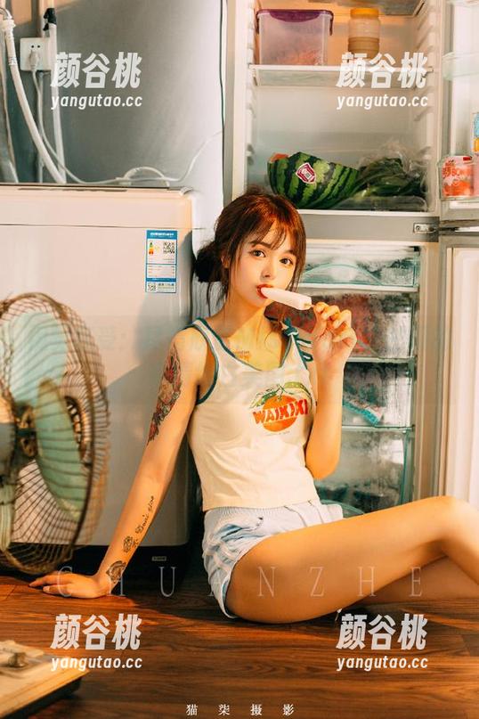 视觉享受：尽情欣赏MissWarmJ拍摄的高清纯白美图.txt