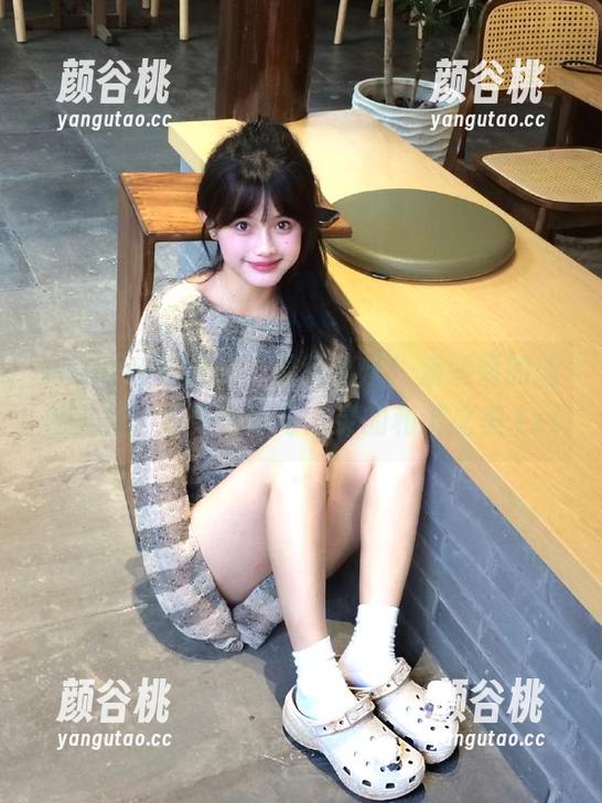 MyGirl美媛馆 - 最新出炉！潘娇娇的瑜伽美图，感受身体与心灵的和谐之美.txt