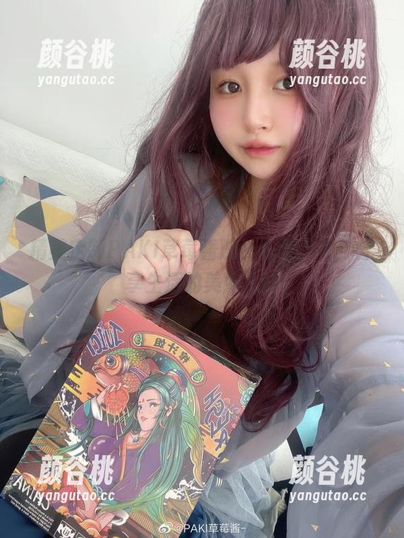 精美定制PAKI草莓酱班长图集，与你分享生活的美好.txt