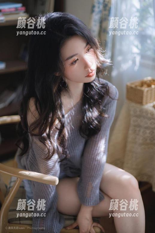 Sira(시라)长腿写真图册：展现女性优雅与力量的合集.txt