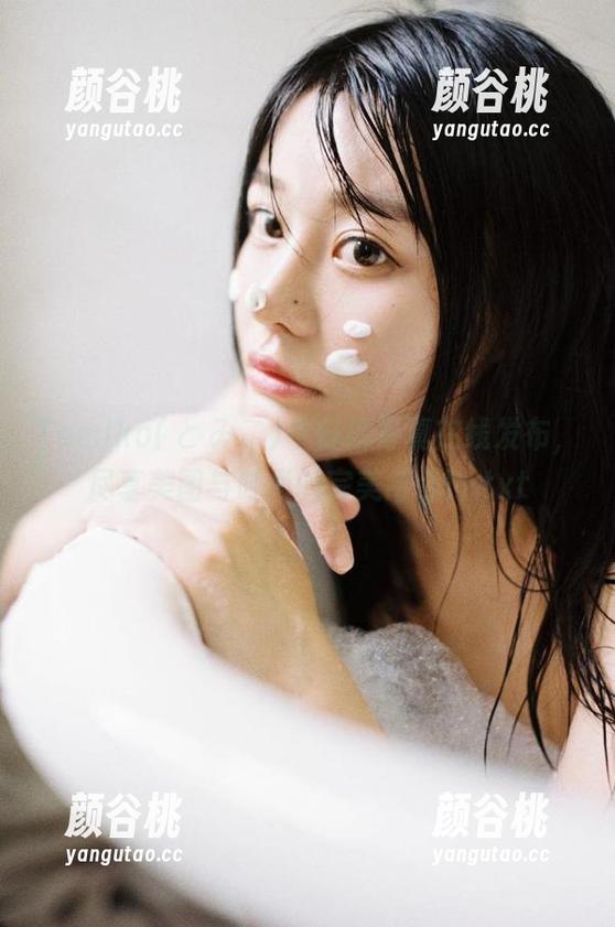 Tomiko(とみこ)牛仔裤写真在线发布，尽享美图与时尚的完美结合！.txt