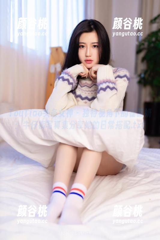 TouTiao头条女神 - 独特视角下的崔昭妍：牛仔裤写真集分享她的日常搭配.txt