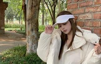 TouTiao头条女神 – 穆菲菲教室精选合集，让我们一起感受她的摄影艺术魅力.txt
