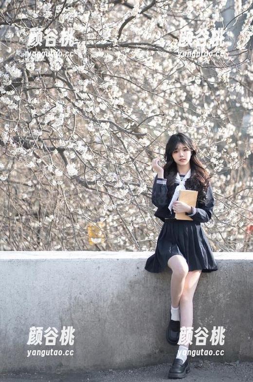 UGirls尤果网 - Mikka涵涵睡衣福利特别精选，原图细腻之美尽在其中！.txt