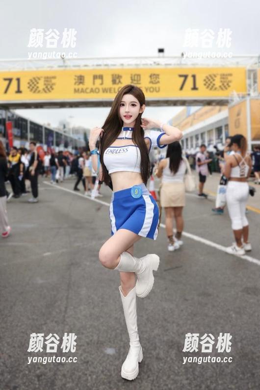 UGirls尤果网 - 林妃媛天台精选写真集：让心灵在这里起舞，展现不一样的优雅魅力！.txt