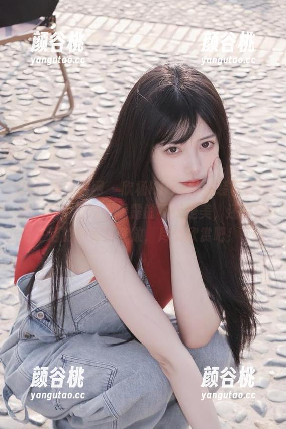 UGirls尤果网 - 欣杨Kitty的泳装写真精选，高清图片中透露的不仅是美，还有她对生活的热爱与奔放，尽情欣赏吧！.txt