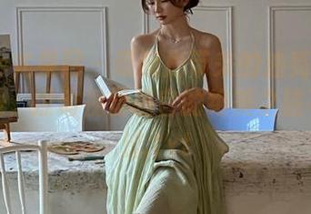 UGirls尤果网 – 谭晓彤带来的油亮写真在线上线，撩动视觉感官的绝美之旅不可错过.txt