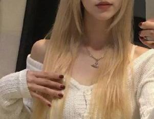 UXING优星馆 – Yo酱倾情打造的棉袜写真图包，完美演绎青春活力的气息！.txt