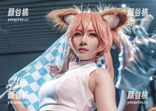 Uki雨季与校园的艺术旅程：她的写真作品与独特资源一览无遗.txt