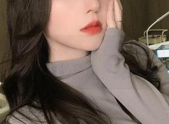Vams子全新写真更新上线，光辉兔女郎唤起你的甜美梦境.txt