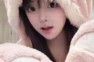 让你的手机和电脑闪耀：Vinnegal凯恩的独特美图壁纸分享.txt