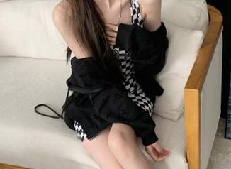 XIAOYU语画界 – 杨晨晨sugar浴室女神全套写真，令人陶醉的图片展示魅力无限！.txt