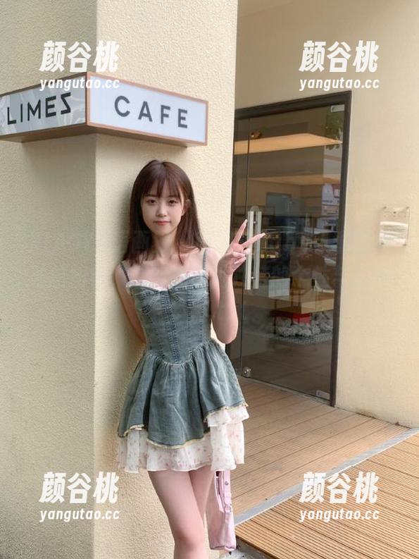 XIAOYU语画界 - 萌汉药baby很酷短裙私拍图包，带你感受她独特的个性与时尚态度.txt