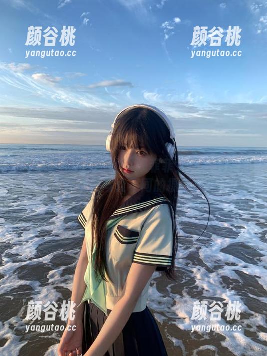 XINGYAN星颜社 - 穆菲菲女神系列原图分享，感受她与众不同的摄影风格.txt