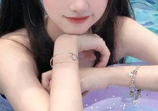 Xiuren秀人网 – Egg尤妮丝的温柔魅力在高清写真中绽放，别样风情让你心动.txt