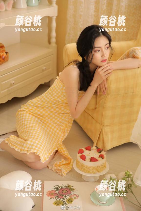 Xiuren秀人网 - 全新来的最新伊小七MoMo瑜伽写真套图，与你共享姿势之美与心灵的宁静！.txt