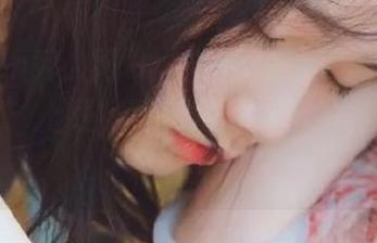 Xiuren秀人网 – 你的兔妹妹全新系列“裤里丝”上线，最新照片展示她的独特风格！.txt