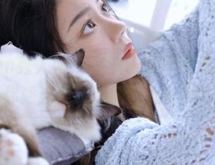 Xiuren秀人网 – 唐安诺灰丝高清图集，带你感受她灵动的内心世界.txt