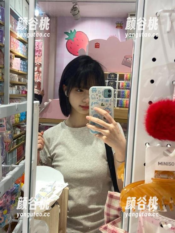 Xiuren秀人网 - 唐翩翩白丝图集现已上线，多款精美作品，下载畅享艺术.txt