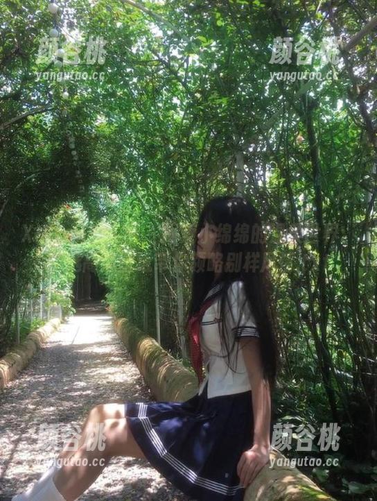 Xiuren秀人网 - 探索小绵绵的温柔世界：精选高清壁纸带你领略别样风情.txt