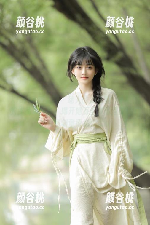 Xiuren秀人网 - 迷人的万圣节：小芭乐的作品集分享，揭开她万圣节造型的独特魅力和创意背后！.txt
