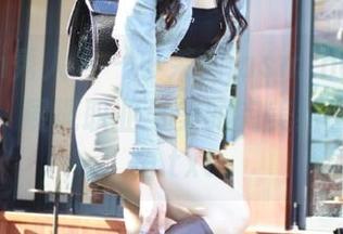 Xiuren秀人网 – 小茉莉jasmine空姐写真分享：展现职业与美丽完美结合的新视角.txt