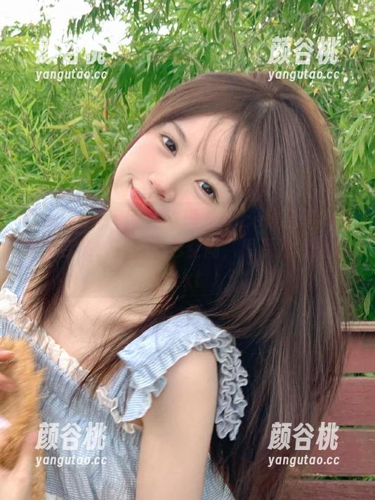 Xiuren秀人网 - 张思允Nice黑色写真美图大合集：穿越黑色空间，感受独特魅力.txt
