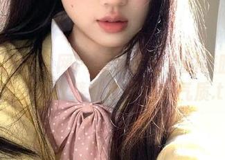 Xiuren秀人网 – 探索李七喜的美腿摄影作品：极致壁纸展现优雅气质.txt