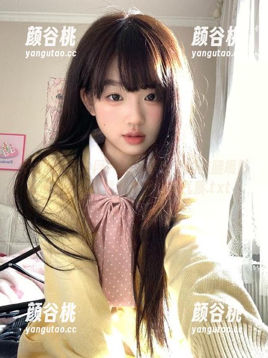 Xiuren秀人网 - 探索李七喜的美腿摄影作品：极致壁纸展现优雅气质.txt