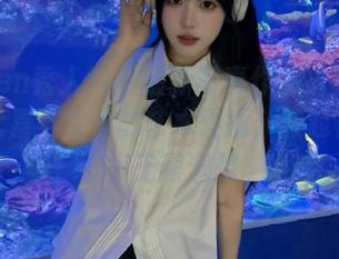 Xiuren秀人网 – 最新写真作品火热登场！李七喜与女友的艺术碰撞，掀起视觉盛宴，引发无限遐想。.txt