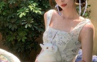 Xiuren秀人网 – 李梓熙夏天图集在线发布，捕捉夏日的每一缕阳光.txt
