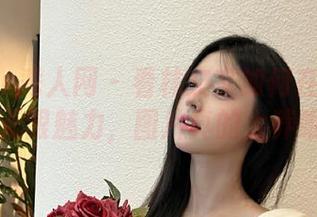 Xiuren秀人网 – 看林文文如何在办公室中展现无限魅力，图片真的太养眼！.txt