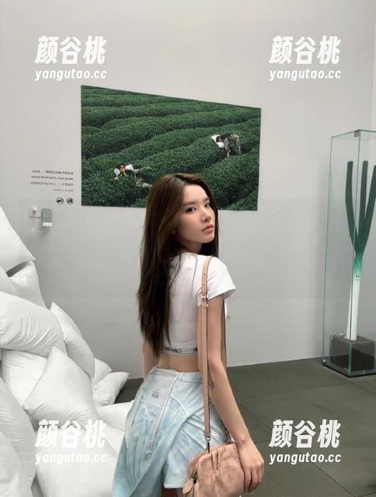 Xiuren秀人网 - 梦心月魅力无限的职场制服黑丝吊袜写真集，上线啦！下载抗拒不了的魅力！.txt