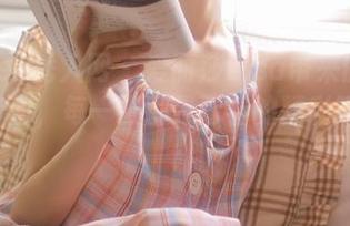 Xiuren秀人网 – 爱丽莎Lisa带来的少女写真套图，每一张都是青春的精彩瞬间.txt