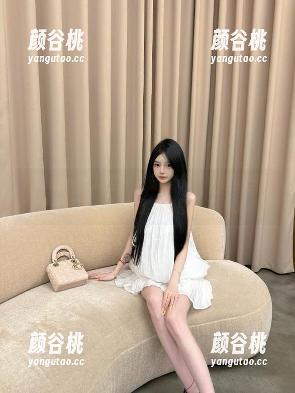 Xiuren秀人网 - 白茹雪abby的黑丝幻想：精美合集与撩人套图全收录.txt